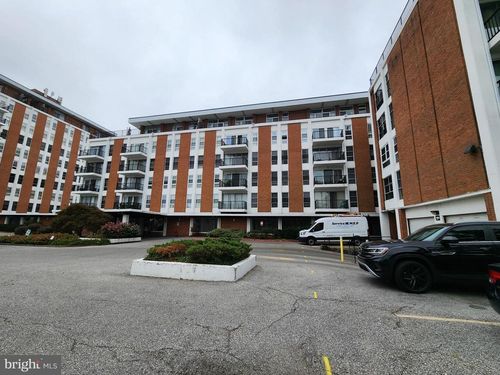 811-6606 Park Heights Ave, BALTIMORE, MD, 21215-2733 | Card Image