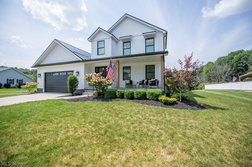 2491 Queensbury Rd, Alliance, OH, 44601-9802 | Card Image
