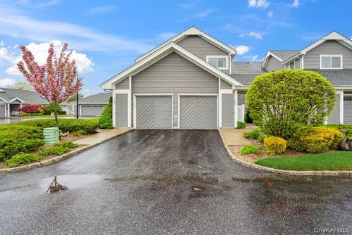 1st-106 E Midland Pond Ct, Moriches, NY, 11955-1735 | Card Image