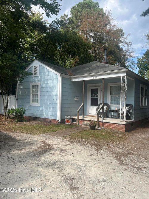811 E 1st St, Greenville, NC, 27858-2005 | Card Image