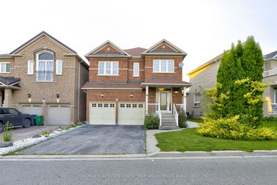 10 Pergola Way, House other with 3 bedrooms, 4 bathrooms and 6 parking in Brampton ON | Image 1