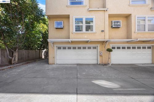 278 Estabrook St, San Leandro, CA, 94577-3595 | Card Image