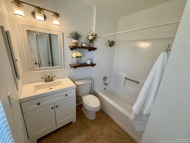 UNIT-2901 - 9140 Timber Path, Condo with 3 bedrooms, 2 bathrooms and null parking in San Antonio TX | Image 14
