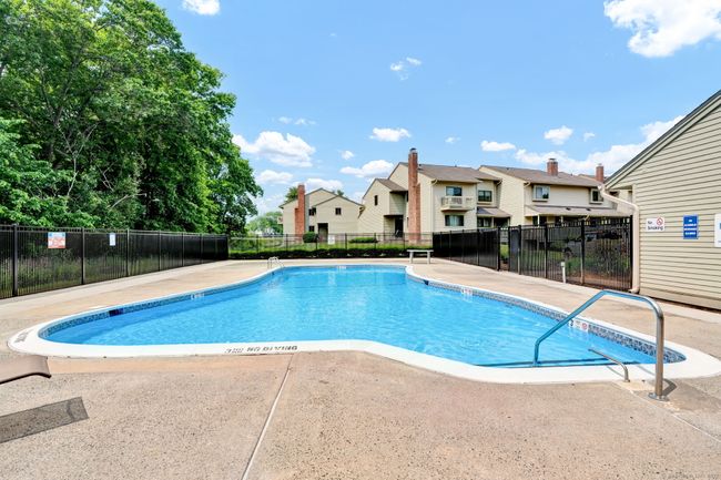 207 - 207 Summer Hill Dr, Condo with 2 bedrooms, 3 bathrooms and null parking in South Windsor CT | Image 31