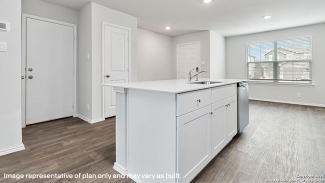1136 Andean Emerald, House other with 5 bedrooms, 3 bathrooms and null parking in San Antonio TX | Image 5