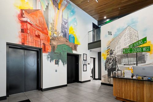723-50 Music Sq W, Nashville, TN, 37203-3208 | Card Image