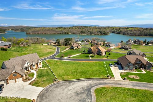 330 Watercrest Dr, Vonore, TN, 37885-5406 | Card Image