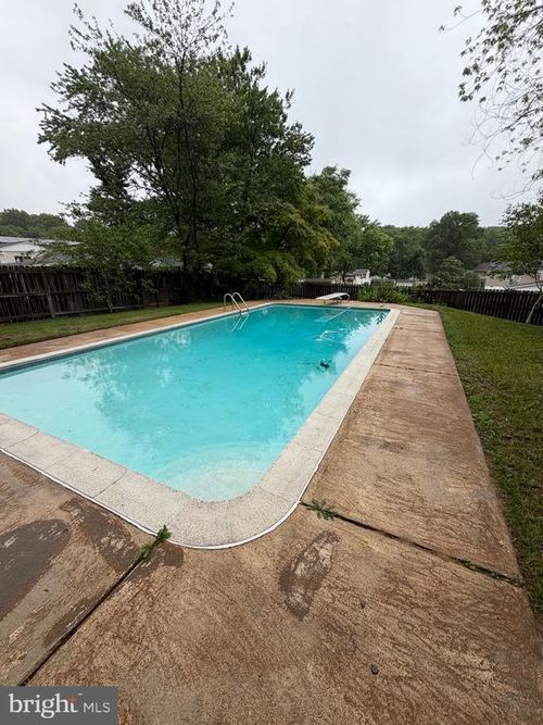 490 Williamsburg Ln, ODENTON, MD, 21113-1923 | Card Image