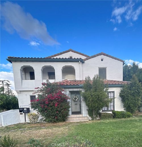 6332 Brockton, Riverside, CA, 92506 | Card Image