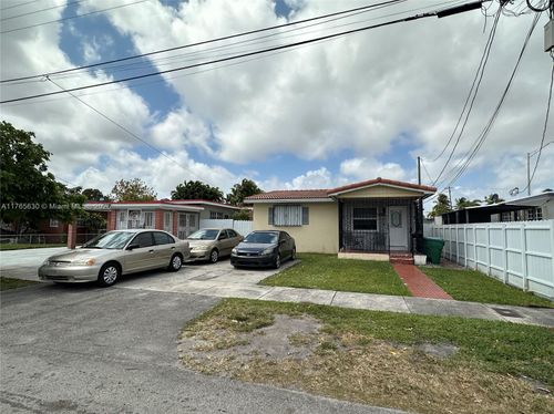 630 Nw 60th Ct, Miami, FL, 33126-4632 | Card Image