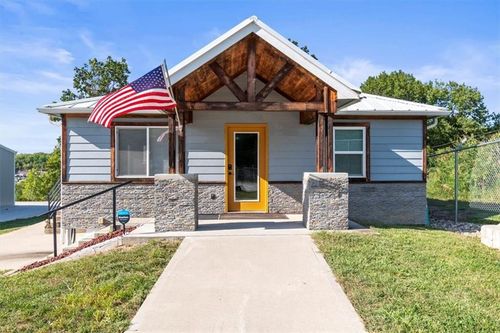 1455 Se County Road Aa, Blue Springs, MO, 64014-3417 | Card Image