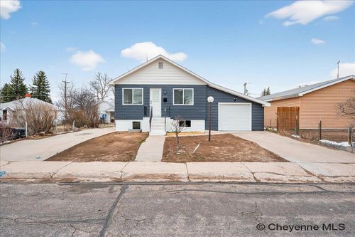 2008 E 17th St, Cheyenne, WY, 82001 | Card Image