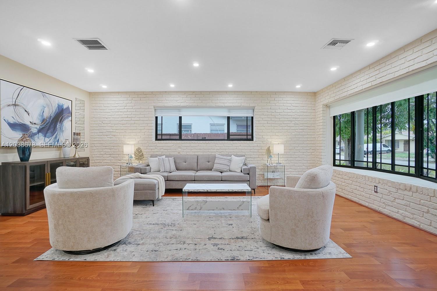 Residential in North Miami Beach 2