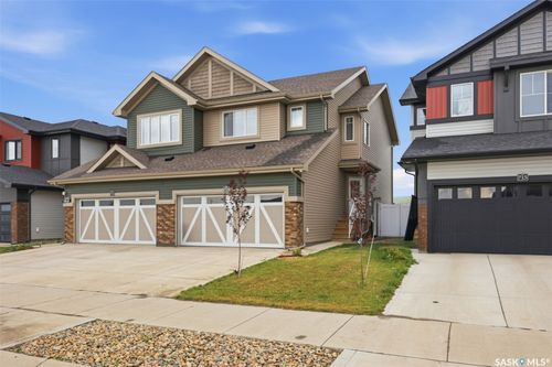 713 Brighton Boulevard, Saskatoon, SK, S7V1P3 | Card Image