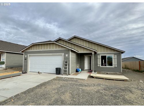 483 Arthur St, Umatilla, OR, 97882-0027 | Card Image
