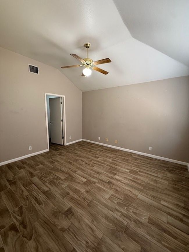 1212 Nightshade Ln, House other with 3 bedrooms, 2 bathrooms and 2 parking in Leander TX | Image 10