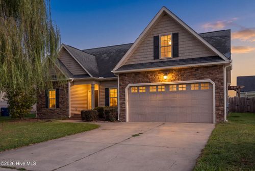 820 Megan Dr, Greenville, NC, 27834-0948 | Card Image