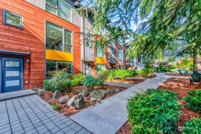 A - 6522 32nd Avenue Ne, Townhouse with 3 bedrooms, 1 bathrooms and 1 parking in Seattle WA | Image 3