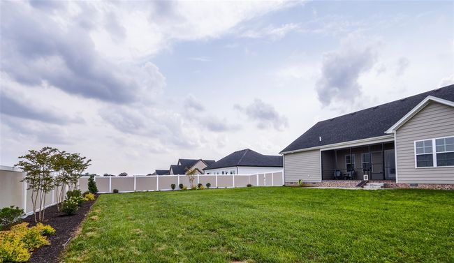 1105 Andover Dr, Home with 4 bedrooms, 2 bathrooms and null parking in Franklin KY | Image 4