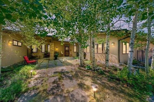 423 Wisteria Dr, Montrose, CO, 81403-8405 | Card Image