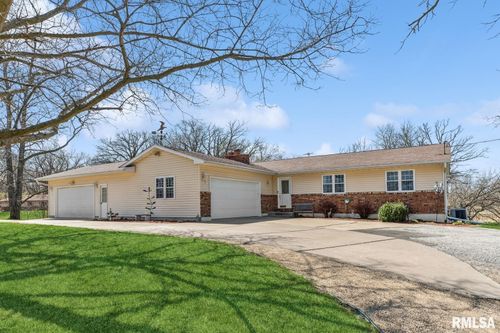 28314 104th Ave, Donahue, IA, 52746-9718 | Card Image