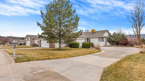 12 W Ridge Ct, Parachute, CO, 81635-9216 | Card Image