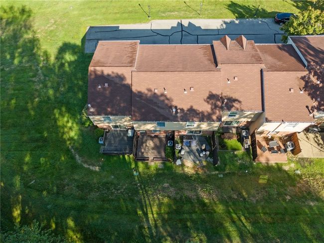 282 Quail Run Rd, Condo with 2 bedrooms, 2 bathrooms and 1 parking in Venetia PA | Image 26