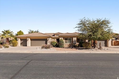2267 E Knolls Dr, St George, UT, 84790-6665 | Card Image