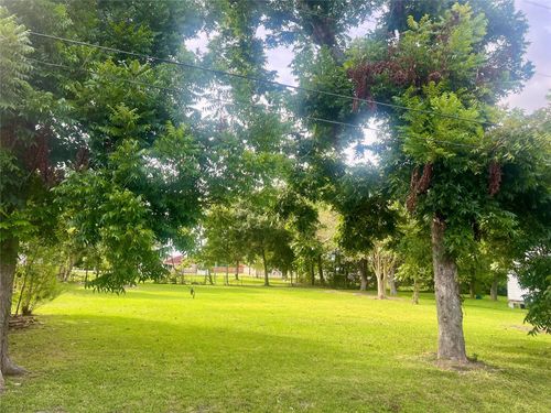 909 Cedar Dr, La Marque, TX, 77568-4309 | Card Image