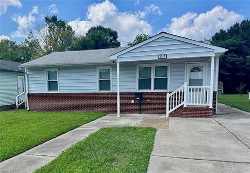 3717 Victoria Blvd, Hampton, VA, 23669-4233 | Card Image