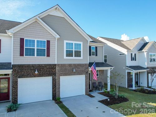 13111 Cottage Crest Ln, Charlotte, NC, 28273-7493 | Card Image