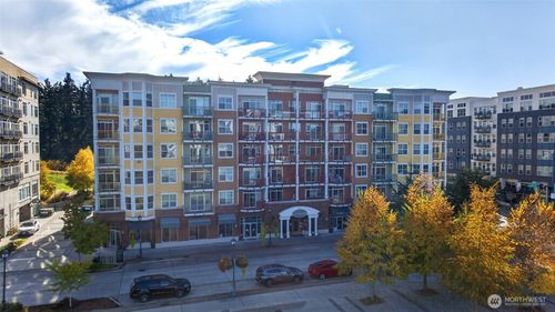 401-16141 Cleveland St, Redmond, WA, 98052-4355 | Card Image