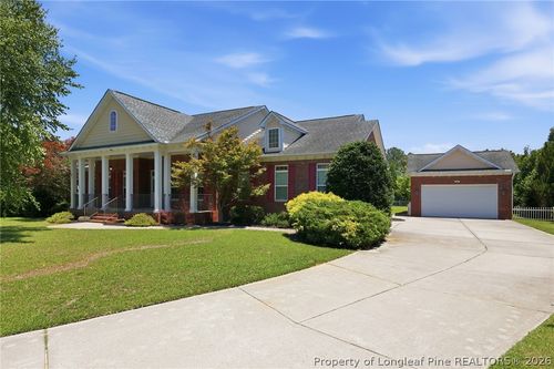 3835 Heartpine Dr, Fayetteville, NC, 28306-7431 | Card Image