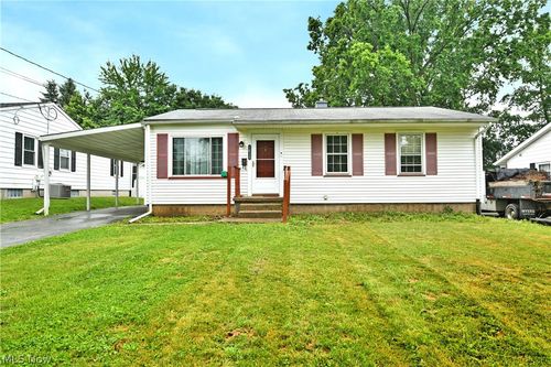 1833 Cleveland St, Salem, OH, 44460-2417 | Card Image