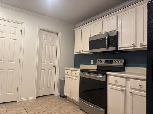 1584 N Willowbrook Dr, Fayetteville, AR, 72703-1280 | Card Image