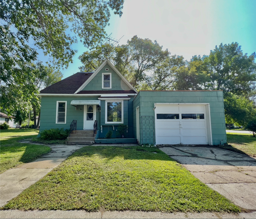 407 Main Street, Foxhome, MN, 56543 | Card Image