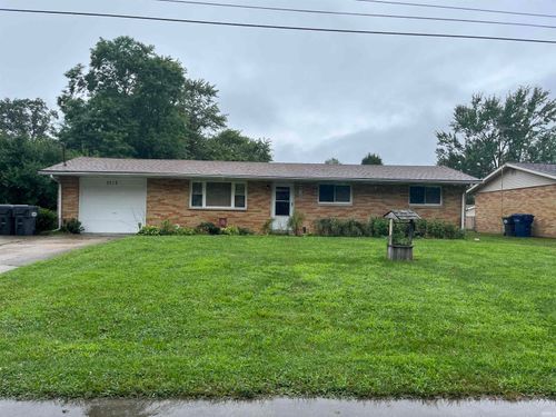 2213 S Woodbridge Dr, Yorktown, IN, 47396-9560 | Card Image
