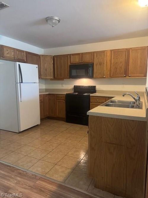 apt-201-916 Avon Ave, Burlington, NC, 27215-6646 | Card Image