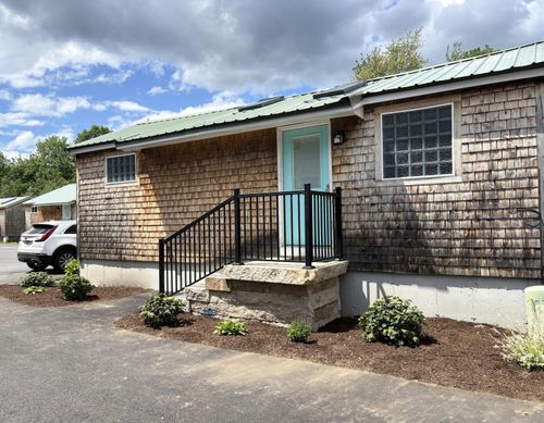 40-40 Shorebreezes Ln, Kennebunk, ME, 04043 | Card Image