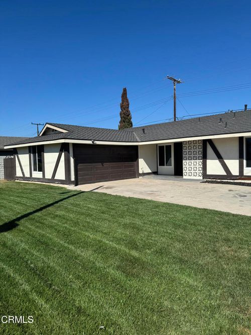 2100 Snow Ave, Oxnard, CA, 93030 | Card Image