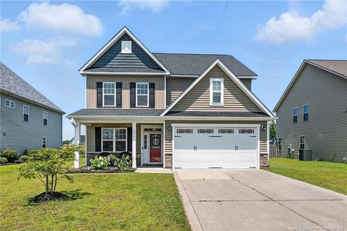 5612 Stonefield St, Hope Mills, NC, 28348-7561 | Card Image