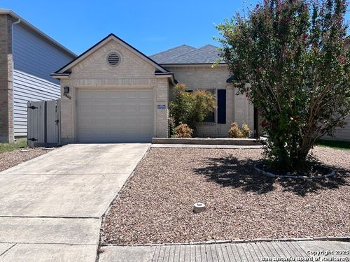 8840 Staghorn Ml, Converse, TX, 78109-3754 | Card Image