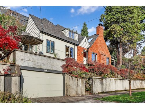 2207 Ne Ridgewood Dr, Portland, OR, 97212-1467 | Card Image