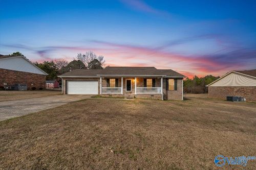 1506 W Stewart Rd, Scottsboro, AL, 35768-3249 | Card Image