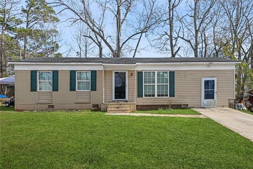 8 Westgate Park Dr, Newnan, GA, 30263-1725 | Card Image