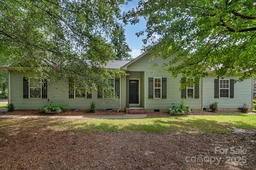 13221 Brandywine Ln, Midland, NC, 28107-6495 | Card Image