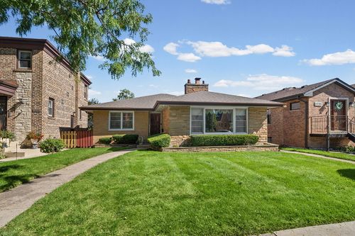 1715 N 76th Avenue, Elmwood Park, IL, 60707 | Card Image