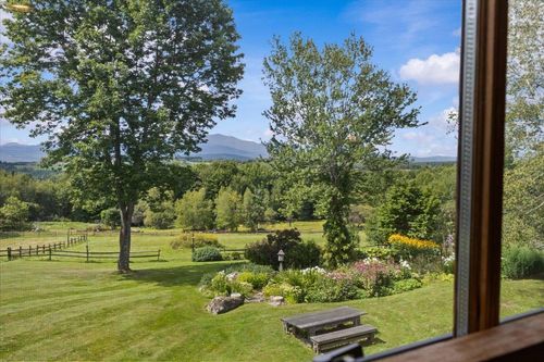 498 Beam Rd, Hyde Park, VT, 05655-9045 | Card Image