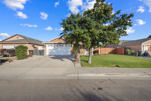 750 Briarwood Drive, Livingston, CA, 95334 | Card Image