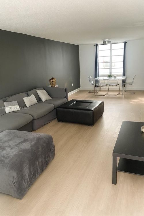 apt-502-1732 Meridian Ave, Miami Beach, FL, 33139-1870 | Card Image